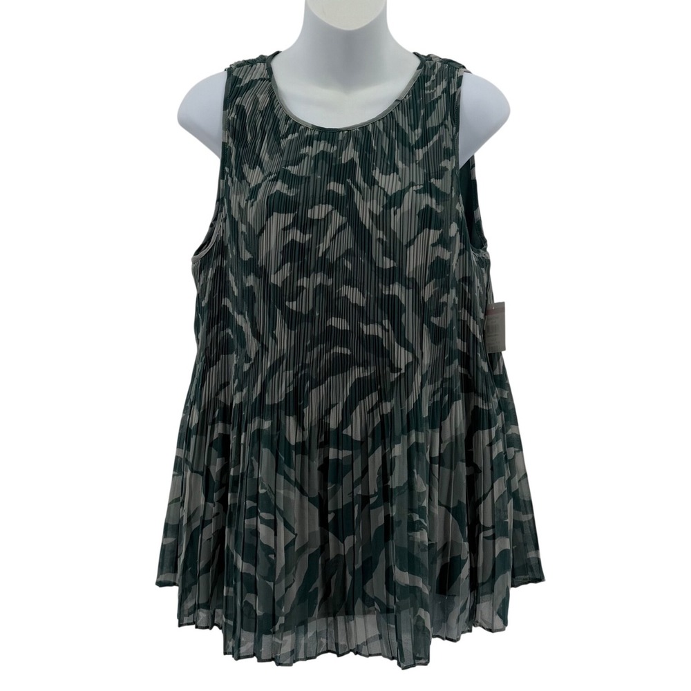 Halogen Pleated Sleeveless Top Women Medium Green Abstract Print Blouse NEW